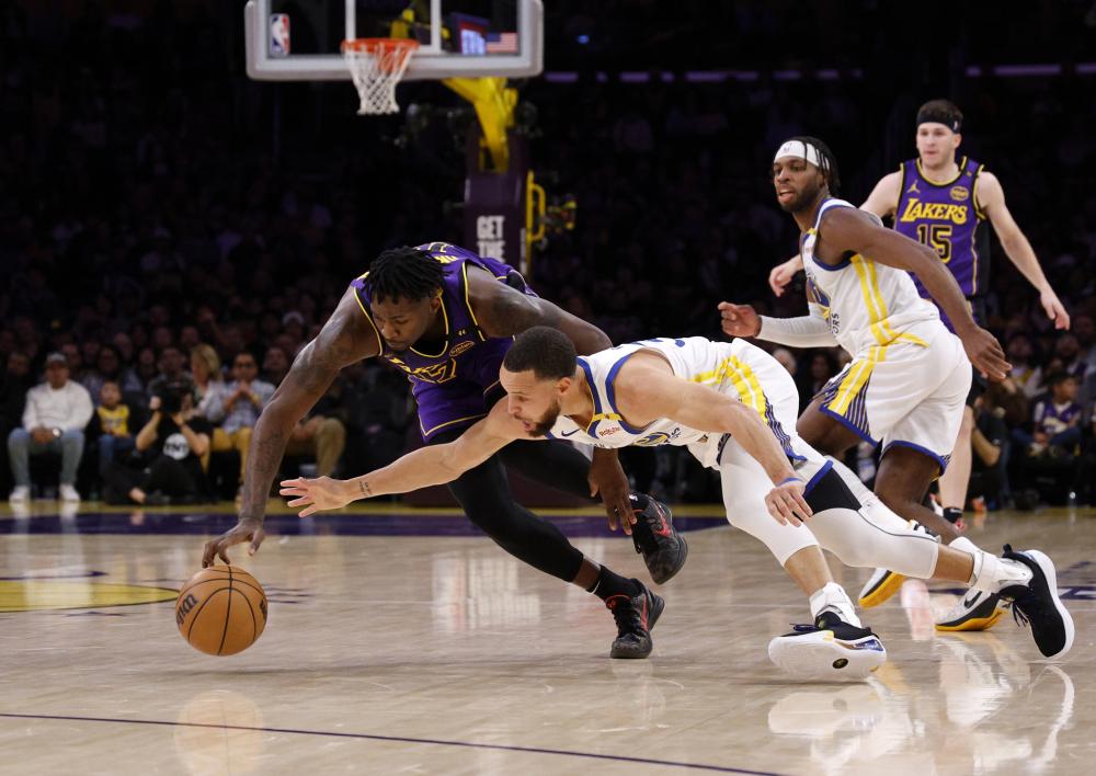 受到路面每 受到路面每